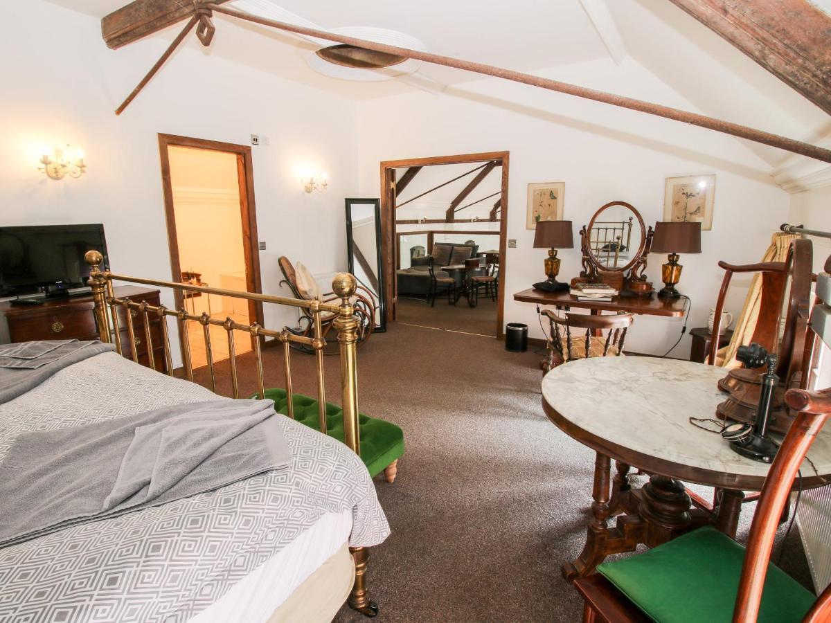 Chetwynd Lodge Stafford Zewnętrze zdjęcie